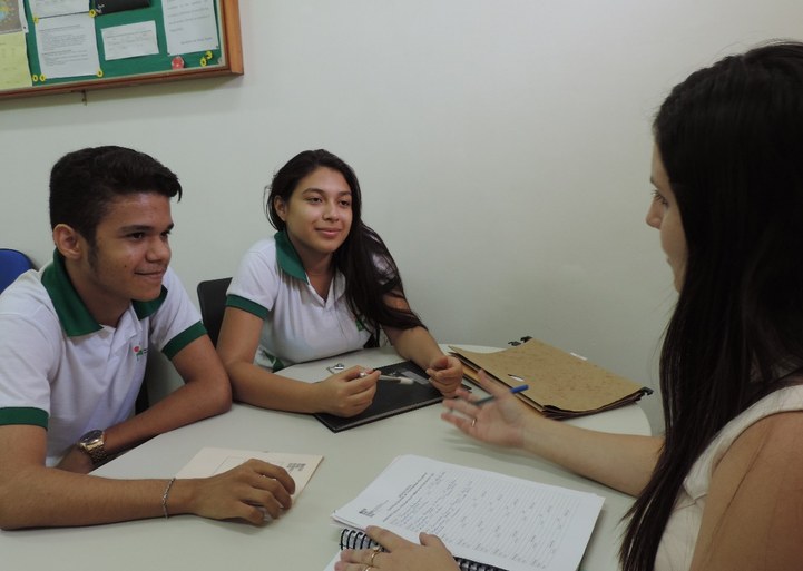 Alunos em atendimento na assistencia estudantil no Campus Cedro - foto_Regivano Oliveira