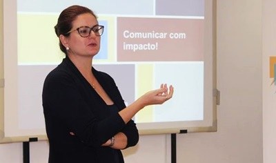 Professora realiza pós-doutorado em Portugal