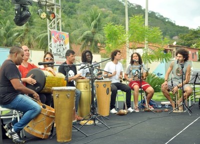 2CANCIONEIROS E RITMOS AFRO-AMERÍNDIOS – Prof. Ricardo Nascimento.jpg