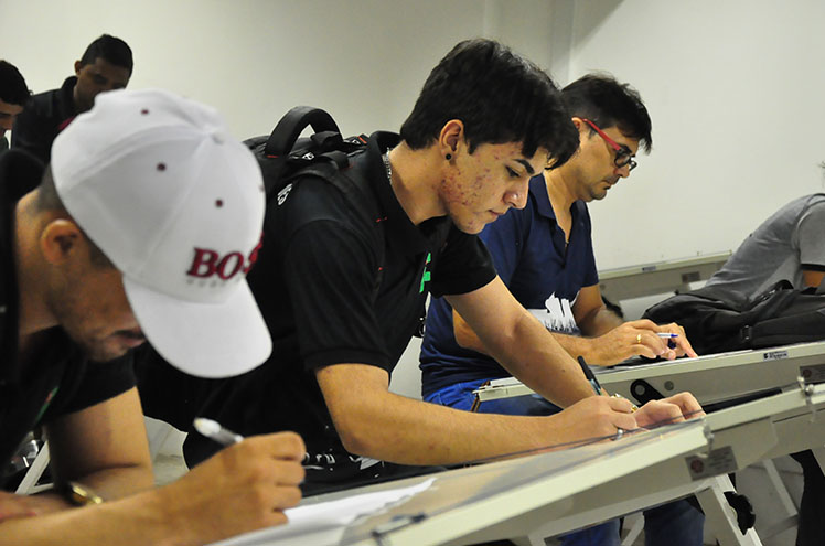 Laboratório de Desenho Técnico