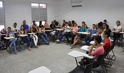 Alunos organizam curso de Língua Portuguesa e Literatura