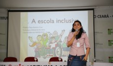 Prof. Raquece Cruz falou sobre os desafios da educação inclusiva.