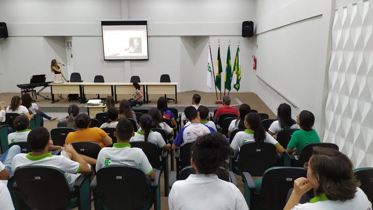 Comunidade acadêmica do IFCE Campus Horizonte participa da Ação em Alusão ao Setembro Amarelo.