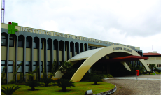 Vista da fachada do campus de Acaraú