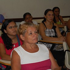 Participantes do programa Mulheres Mil no campus de Fortaleza em aula (foto: Rafael Oliveira). 