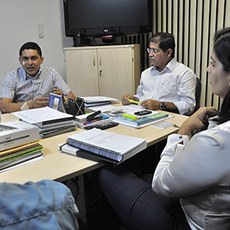 Reitor Virgílio Araripe acertou compromissos com prefeito de Umirim (foto: Bruno Leonardo)