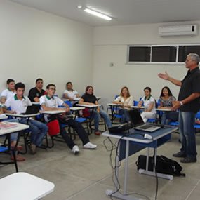 Alunos_campus Tauá.jpg