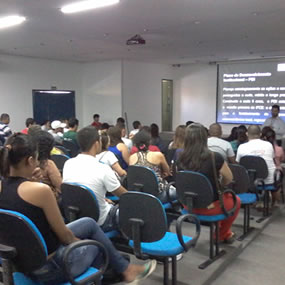 Acolhida dos alunos_10122014.jpg